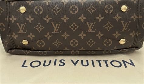 comprare replica di louis vuitton|authentic louis vuitton stamp.